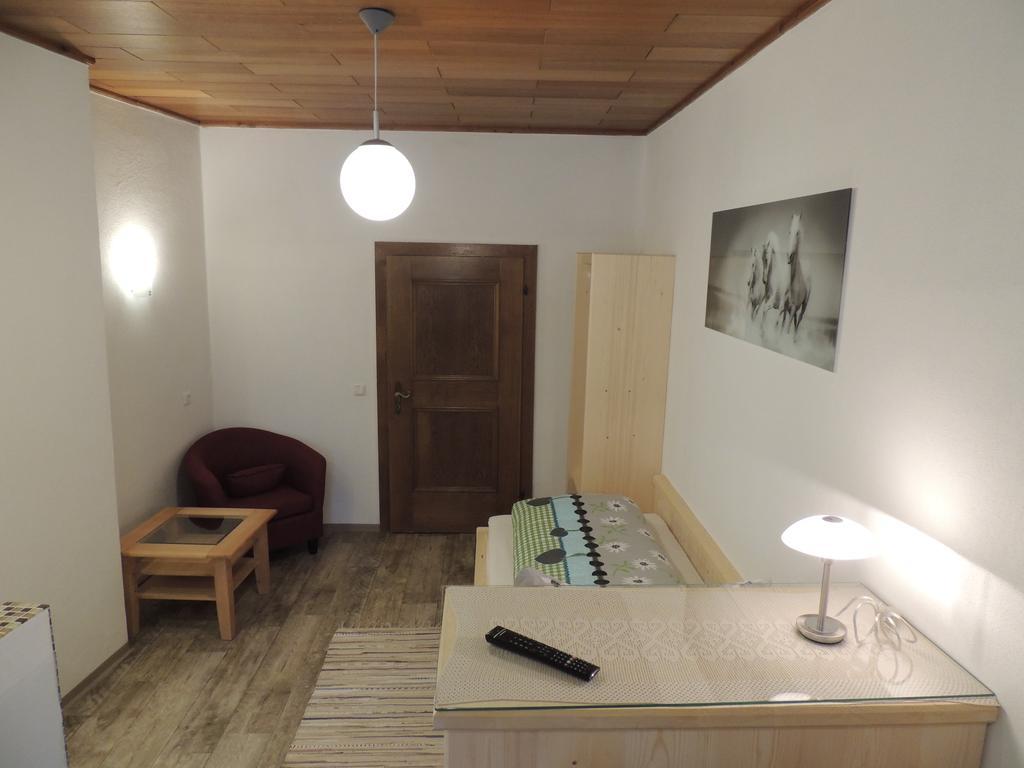 Kirchenwirt Inn Kreuzen  Bagian luar foto