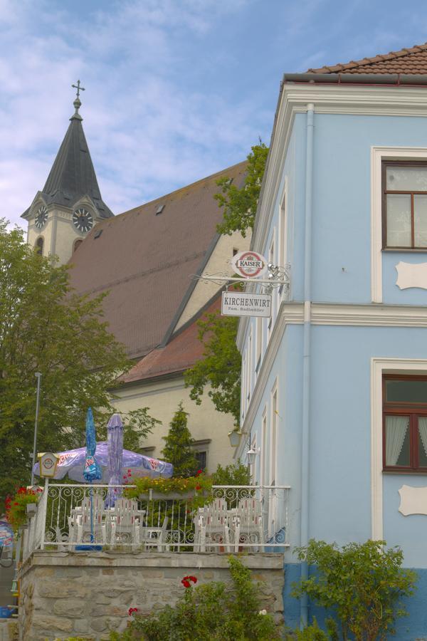Kirchenwirt Inn Kreuzen  Bagian luar foto